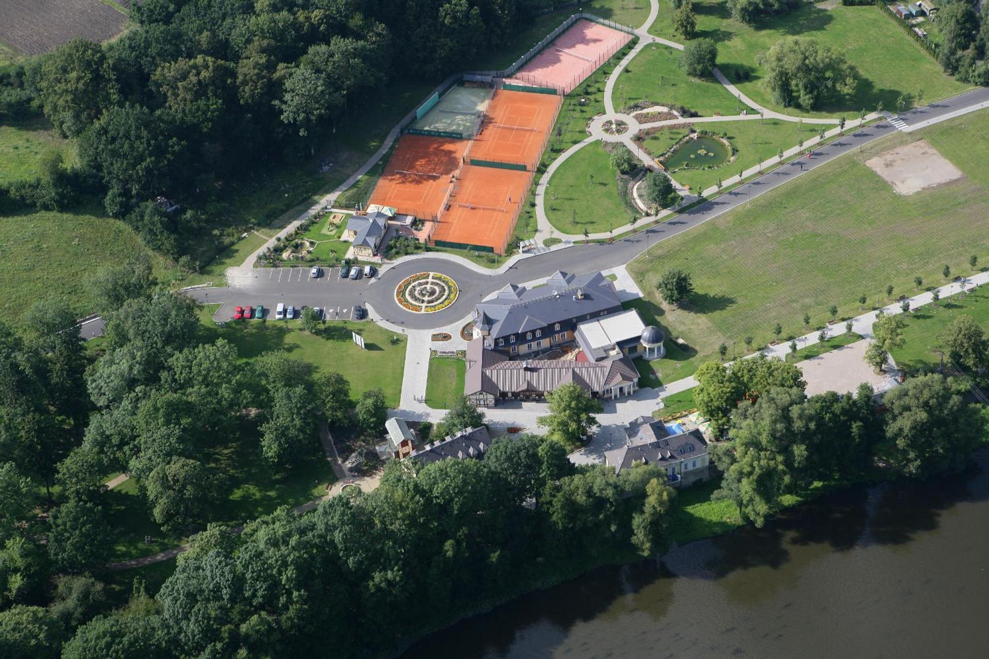 Lazne Evzenie Hotel Klášterec nad Ohří Екстериор снимка