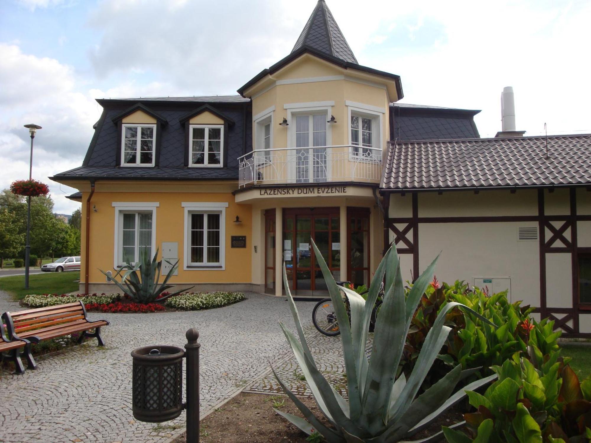 Lazne Evzenie Hotel Klášterec nad Ohří Екстериор снимка